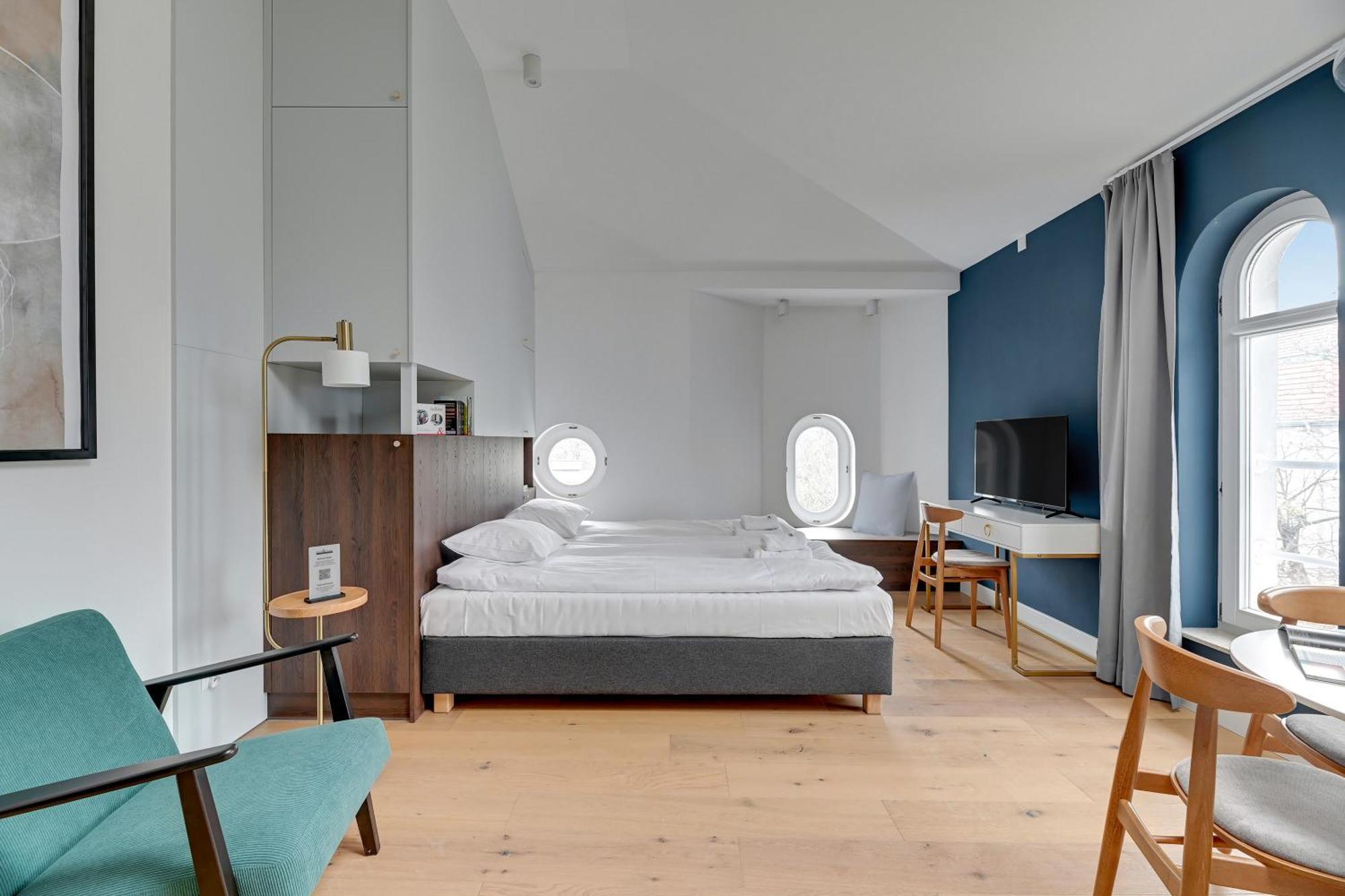 White Dune By Dom & House *